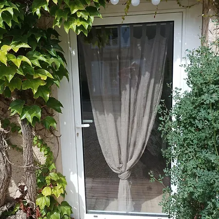 Gite De Charme - 3 Chambres, 5 Lits - De 4 A 7 Personnes Avanton Exterior foto